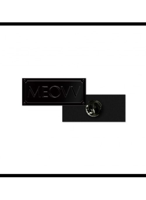 MEOVV Japan Pop-Up Store Merch – Metal Badge