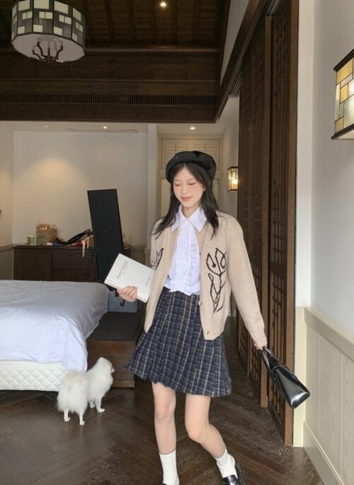 Beige Double Flower Doodle Cardigan | Park Seong Ah - Head Over Heels