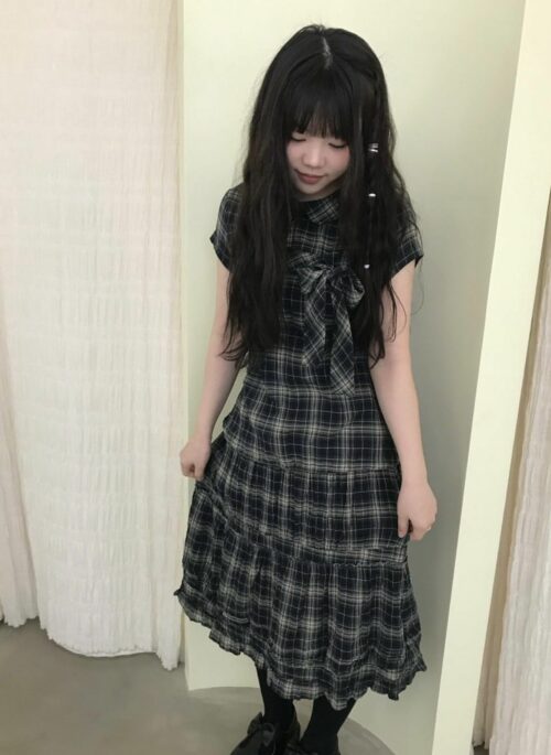 Black Plaid Tiered Midi Skirt | Tzuyu - Twice