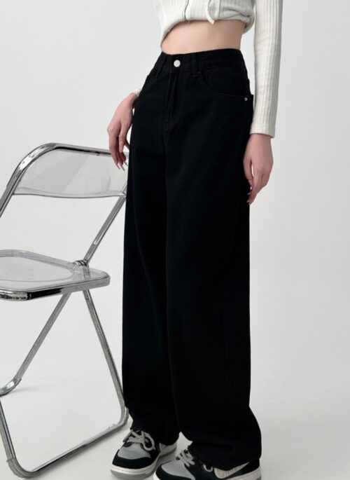 Black Relaxed Fit Straight Leg Jeans For Pear Shape