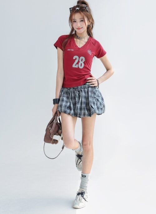 Graphic V Neck Slim Fit Short Sleeve Top