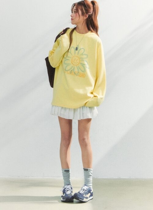 Lightweight Sunflower Letter Print Long Sleeve Tee