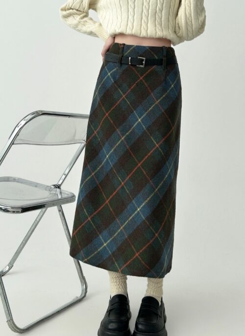 Plaid Wool Midi Skirt Vintage Style
