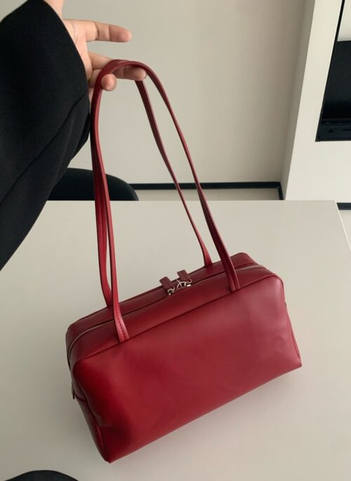Red Boxy Minimalist Shoulder Bag | Jennie – BlackPink
