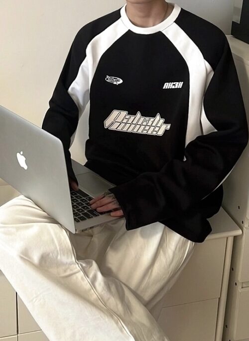 Trendy Crew Neck Patchwork Sweatshirt
