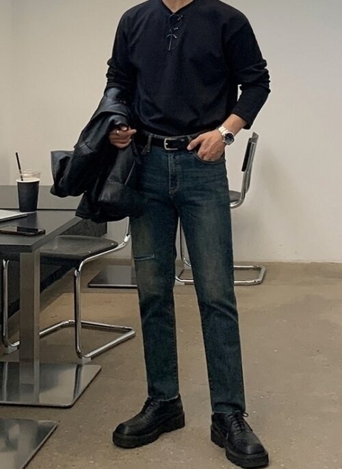 Vintage Style Slim Fit Distressed Jeans