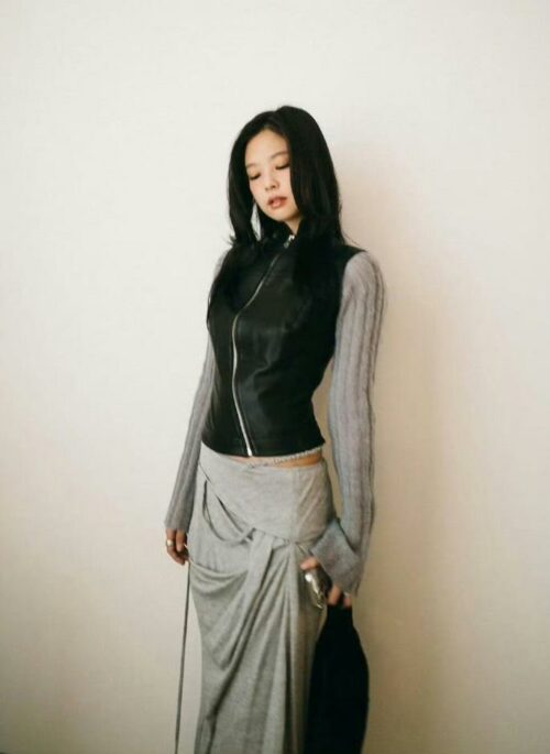 Grey Ribbed Knit Arm Sleeves | Jennie – BlackPink