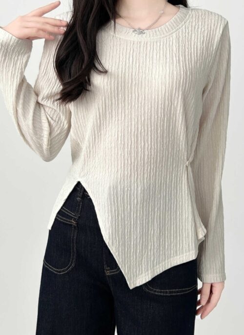 Textured Long Sleeve Split Hem Slim Fit Top